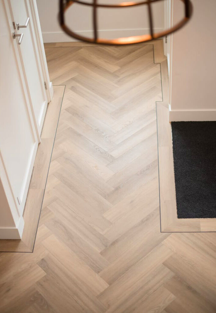 kuiper, vloer, renovatie, slopen, egaliseren, visgraat, luxe